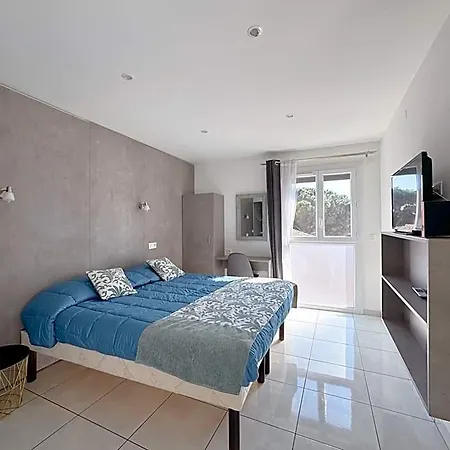 En Roussillon Malibu Village Apartmán *