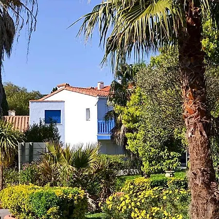 En Roussillon Malibu Village