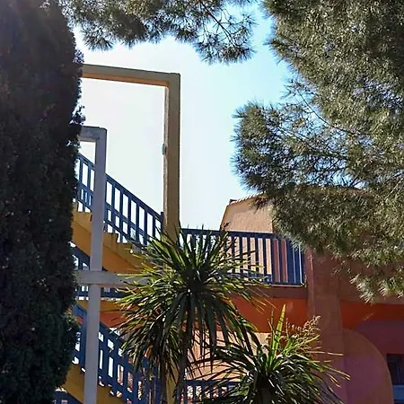 En Roussillon Malibu Village
